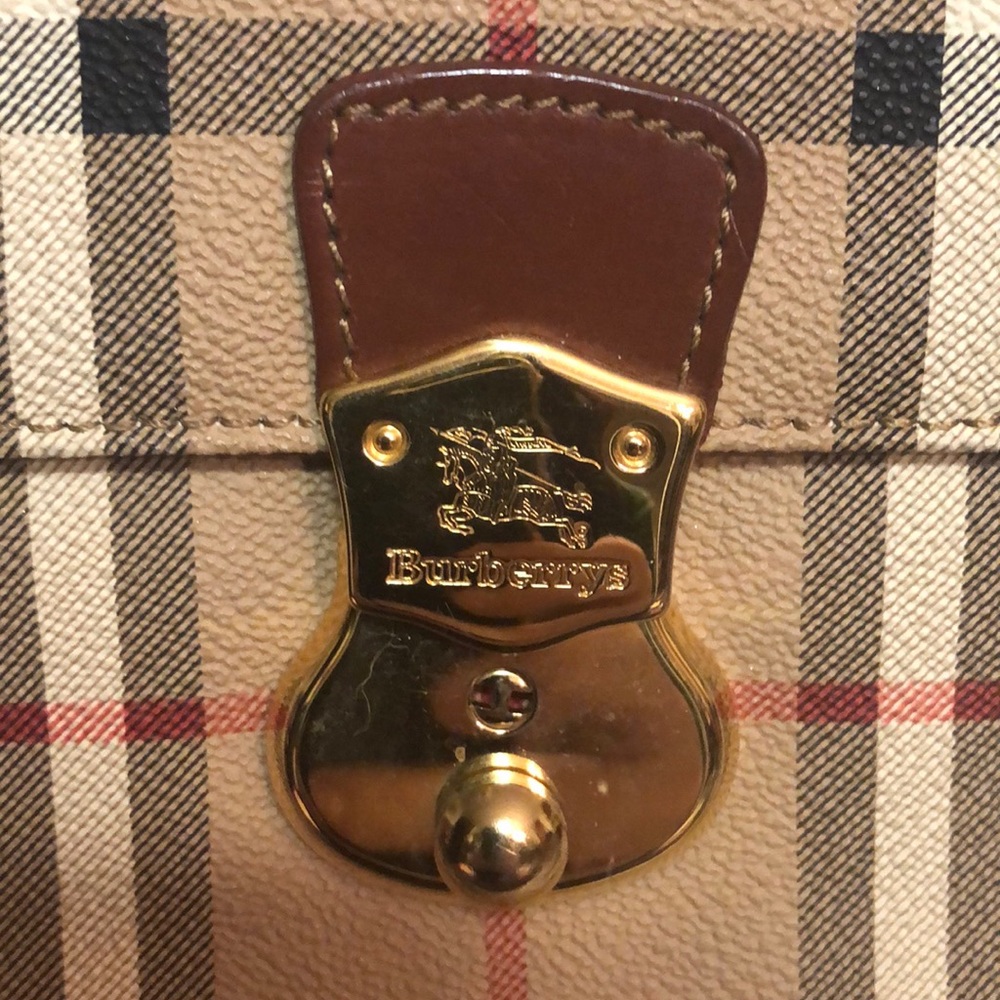 💎🎉HOST PICK🎉💎Burberry Vintage Check Handbag - Picture 5 of 6